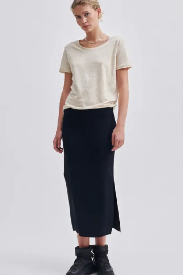 Second Female - Peony t-paita, french oak