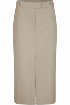 Second Female - Sharo hame, roasted cashew