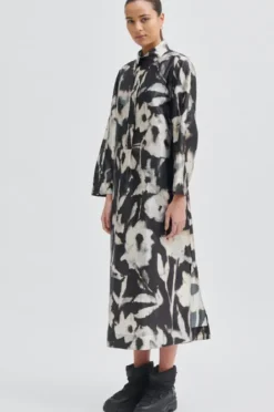 Second Female - Softly paitismekko, Black