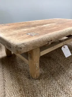 Snowdrops Copenhagen – matala pikkupöytä #910, natural