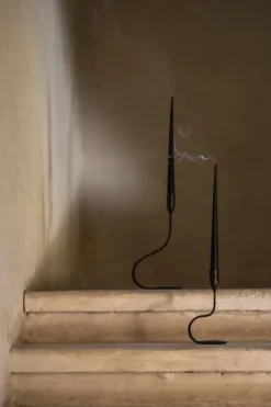 Olsson & Jensen Steffi kynttilänjalka, 30 cm musta