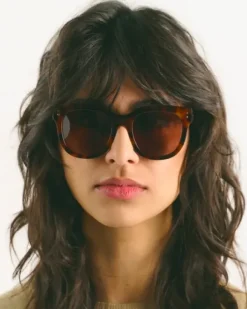 Corlin Eyewear Supertrendikkäät aurinkolasit nyt meillä Cafelattessa!