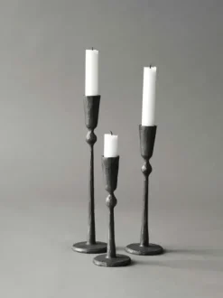 Tell Me More - Boule kynttilänjalka, musta M