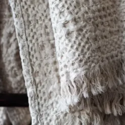 Tell Me More - Monti torkkupeitto, sand beige