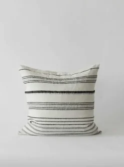 Tell Me More - Noelle tyynynpäällinen 50x50 cm