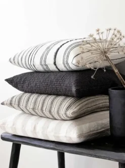 Tell Me More - Noelle tyynynpäällinen 50x50 cm