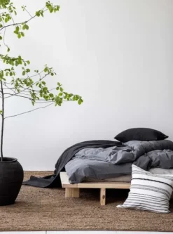 Tell Me More - Noelle tyynynpäällinen 50x50 cm