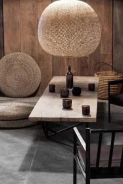 Ay illuminate Tunnelmaa tilaan kuin tilaan upeiden valaisimien kautta <3