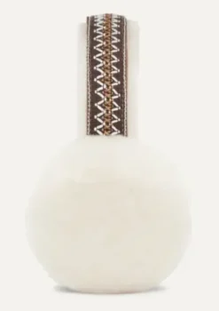 UGG - Tasman korvaläpät, luonnonvalkoinen/kastanja