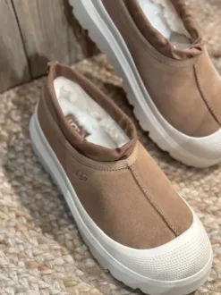 UGG - Tasman miesten Weather Hyb, chestnut/whitecap