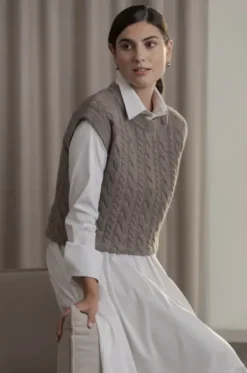 Original Story Vivian palmikkoneuleliivi, nougat