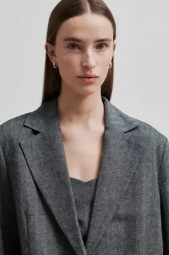 Second Female Waleria bleiseri, black