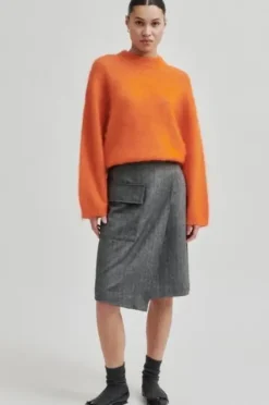 Second Female Waleria hame, black