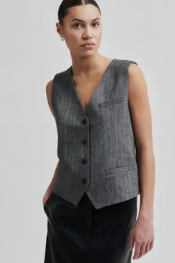 Second Female Waleria liivi, black