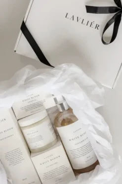 Lavliér White Bloom Hand & Body nestesaippua 500ml