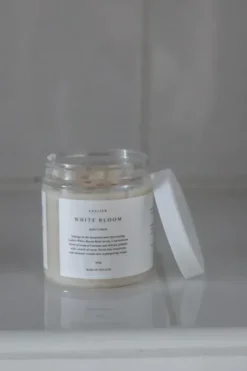 Lavliér White Bloom vartalonkuorintasuola 300ml