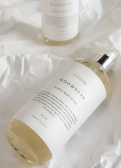 Lavliér Woodness Hand & Body nestesaippua 500ml